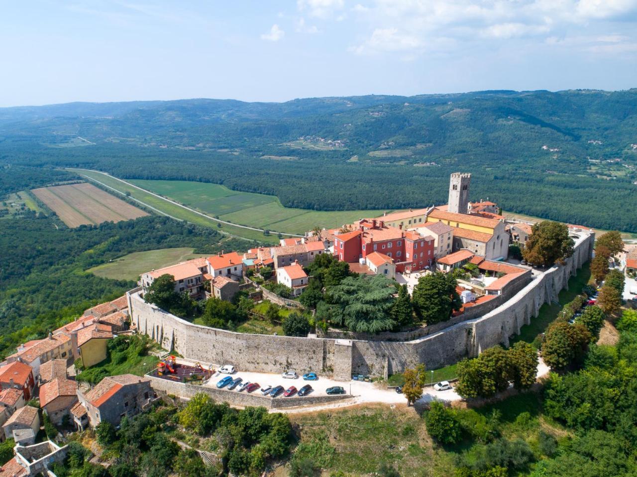 Hotel Casa Rossa Motovun Extérieur photo